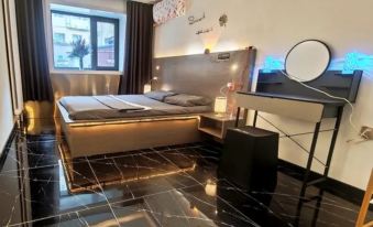 Jiangpan Homestay (Songhua River Central Avenue)