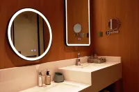 Surprise Hotel (Tangbula Mengkete Scenic Area)