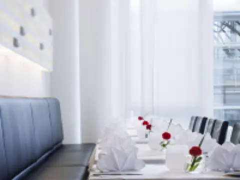 Mövenpick Hotel Stuttgart Airport Hotels in Leinfelden-Echterdingen