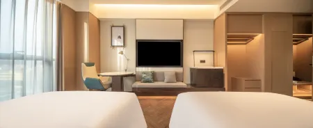 YUE HOTEL Отели рядом с достопримечательностью «Hong Shi Xia»