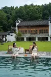 Xuan'an Cliff Guesthouse (Moon Bay Scenic Spot, Jing County) - สระว่ายน้ำส่วนตัว