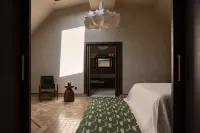 Cherishment Hotel