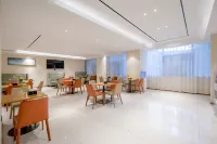 ETAnt錦電競民宿（南寧大嘉滙店）