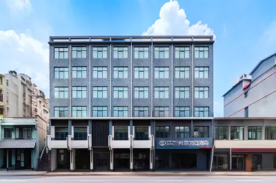 Jun Tang Meisu Hotel (Kaifeng Lankao Jiao Yulu Memorial Park Third People's Hospital Branch)