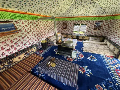 Heizhangpeng Luxury Campsite