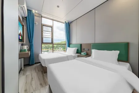 Golden Orange•Persimmon Hotel Отели рядом с достопримечательностью «Fuzhou University»