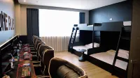 Jishou 1+ E-Sports Hotel (Qianzhou Ancient City) - Esports