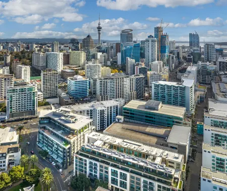 Oaks Auckland Hotel Отели рядом с достопримечательностью «St. Helier's Bay, Auckland»