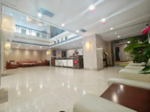 Shiyou Mansion Hotels near Dunhuang Ancient City