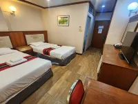Suan Sunandha Palace Hotel Hotels near Thai International Library