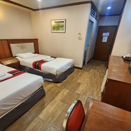 Suan Sunandha Palace Hotel Отели рядом с достопримечательностью «Дворец Дусит»