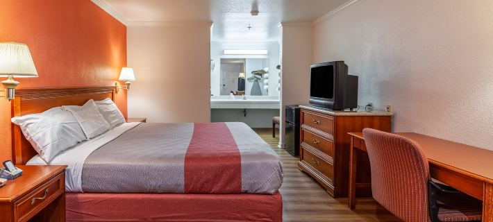 Motel 6 Stockton, CA - East Hotels in Stockton