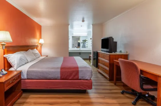 Motel 6 Stockton, CA - East Các khách sạn ở Stockton