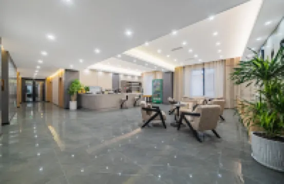 Xierlai Hotel (Ya'an Tianquan 318 National Highway)