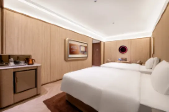 湖州仁皇山桔子水晶酒店