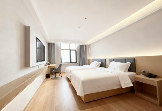 HaerbinXiysFourseasonsHotel Hotel Overview