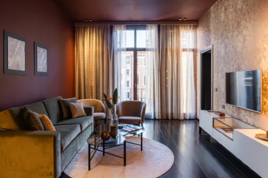 Palazzo Rota Luxury Apartments