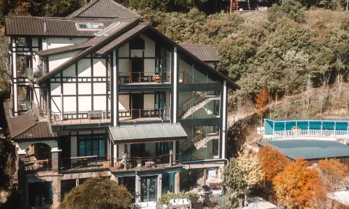 Impression Nordic Manor Club