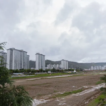 Lixian Chenxin Hotel