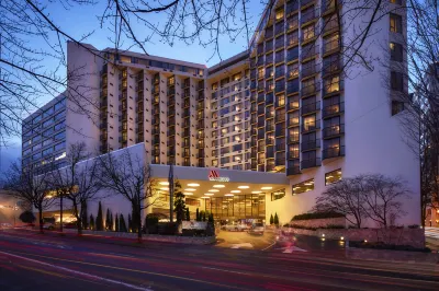 Portland Marriott Downtown Waterfront Hoteles cerca de KOIN Building