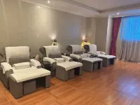 HuaRen Hotel Hotels near Kirkos