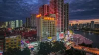 Gold and Silver Business Hotel Huaiji - parcheggio