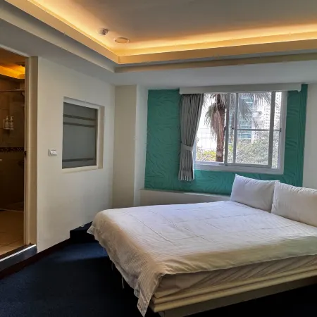 Xinguangge Business Hotel Отели рядом с достопримечательностью «Небоскреб «85 Скайтауэр»»