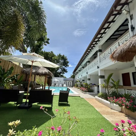 Alona Garden Suites