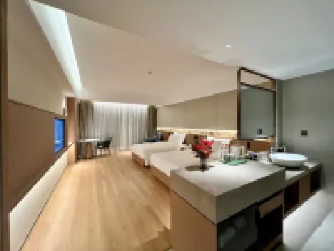 Puer Cloud Top Hotel