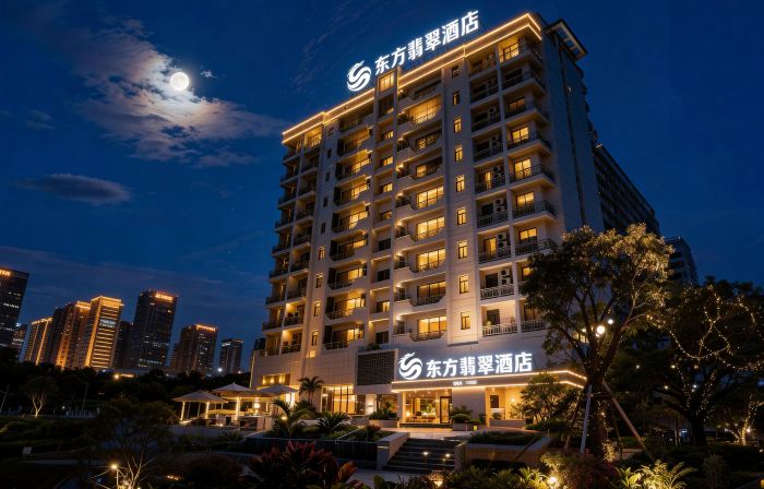 Jade Hotel