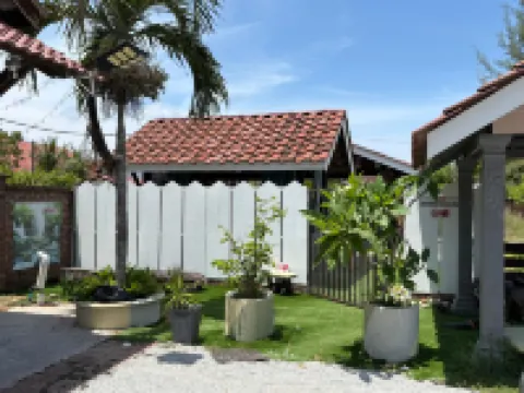 MAIFA VILLAGE CHALET のホテル