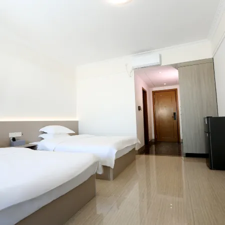 Qinhai (Yangjiang Hailing Island Shili Silver Beach)