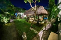Easy Surf Camp Hotel di Legian