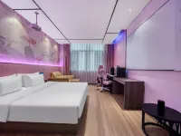 寓約電競（信陽淮濱西亞美悅廣場店）