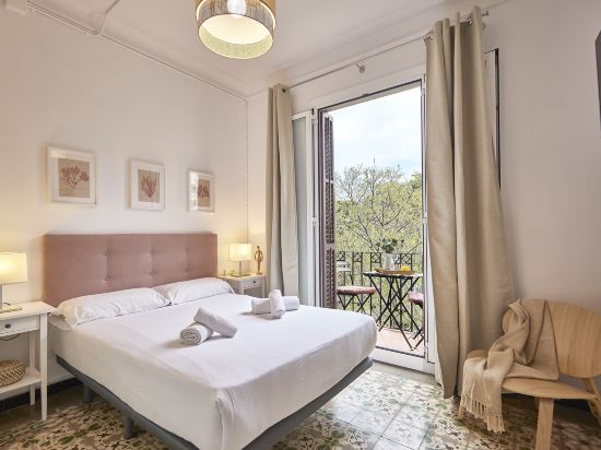 BBarcelona Sagrada Familia Garden Apartment