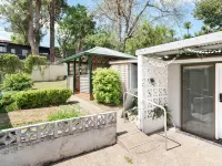 Peaceful Rooms – Walking Distance to Shops & Transport Hotels in Sydney