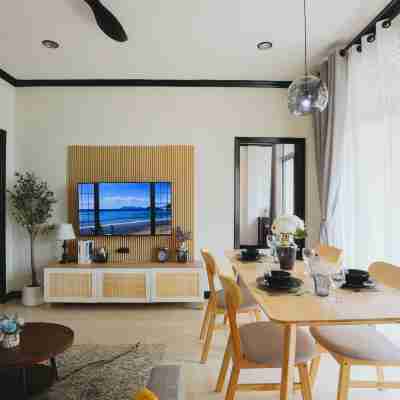 วิงค์ ซิตี้ 1 Dining/Meeting Rooms