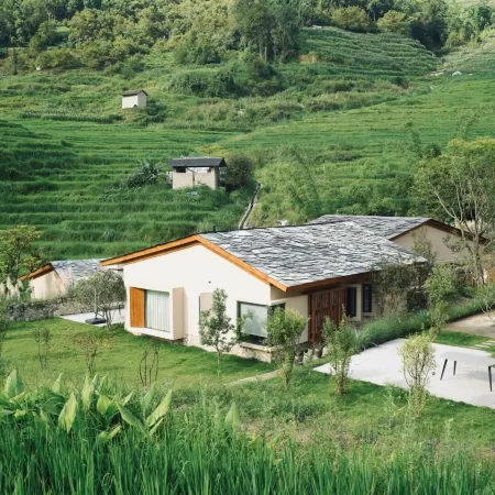 Yuan She Yan Zhi Hot Spring Hotel