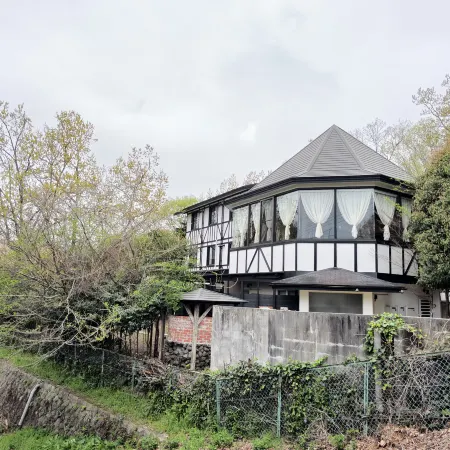 Floral Hotel · Sakura-zaka Onsen (Izu Kogen Omuroyama)