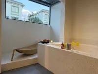 Baoshan Muquan Yisu Homestay (Banqiao Town Qinglong Street) - Hot Springs