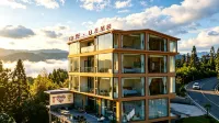 Mountain Wild · Sun Moon Starry Homestay (Longsheng Longji Terraces Branch)