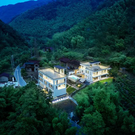Sun & Moon Mountain B&B (Anhui South Sichuan Line Store)