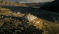 Yunjing Hotel - Mountain view