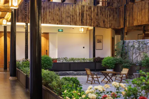 花築·陳家台門百年古宅民宿（紹興魯迅故里城市廣場地鐵站店）