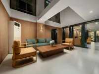 Little Charm Boutique Hotel Hoteles cerca de Lago Trúc Bạch