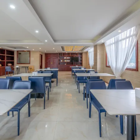 GeLi Hotel (Cenxi People's Hospital Bus Terminal)