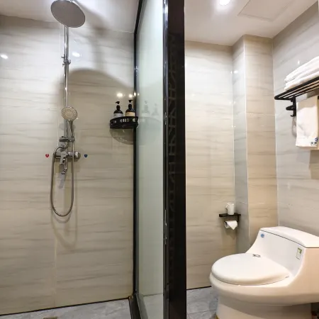 Lakeview Business Hotel
