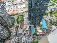 Vinhomes Central Park Landmark Living Hotels near Thu Thiem Bridge