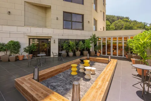 NewCZ Gwangan Hotel - Motels