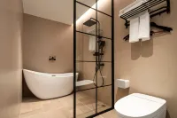 Qixiangli · Designer Boutique Stay (Guilin Two Rivers and Four Lakes East and West Alley) - Balkon